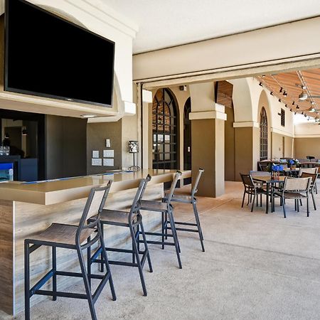 Embassy Suites Greenville Golf Resort&Conference Center Extérieur photo