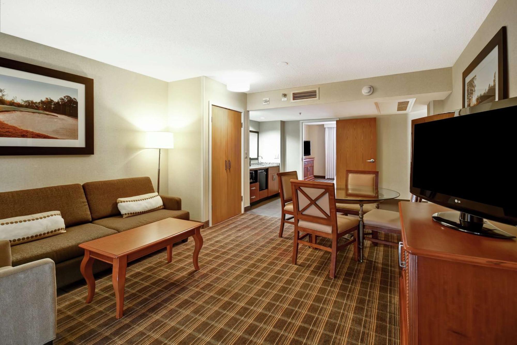 Embassy Suites Greenville Golf Resort&Conference Center Extérieur photo