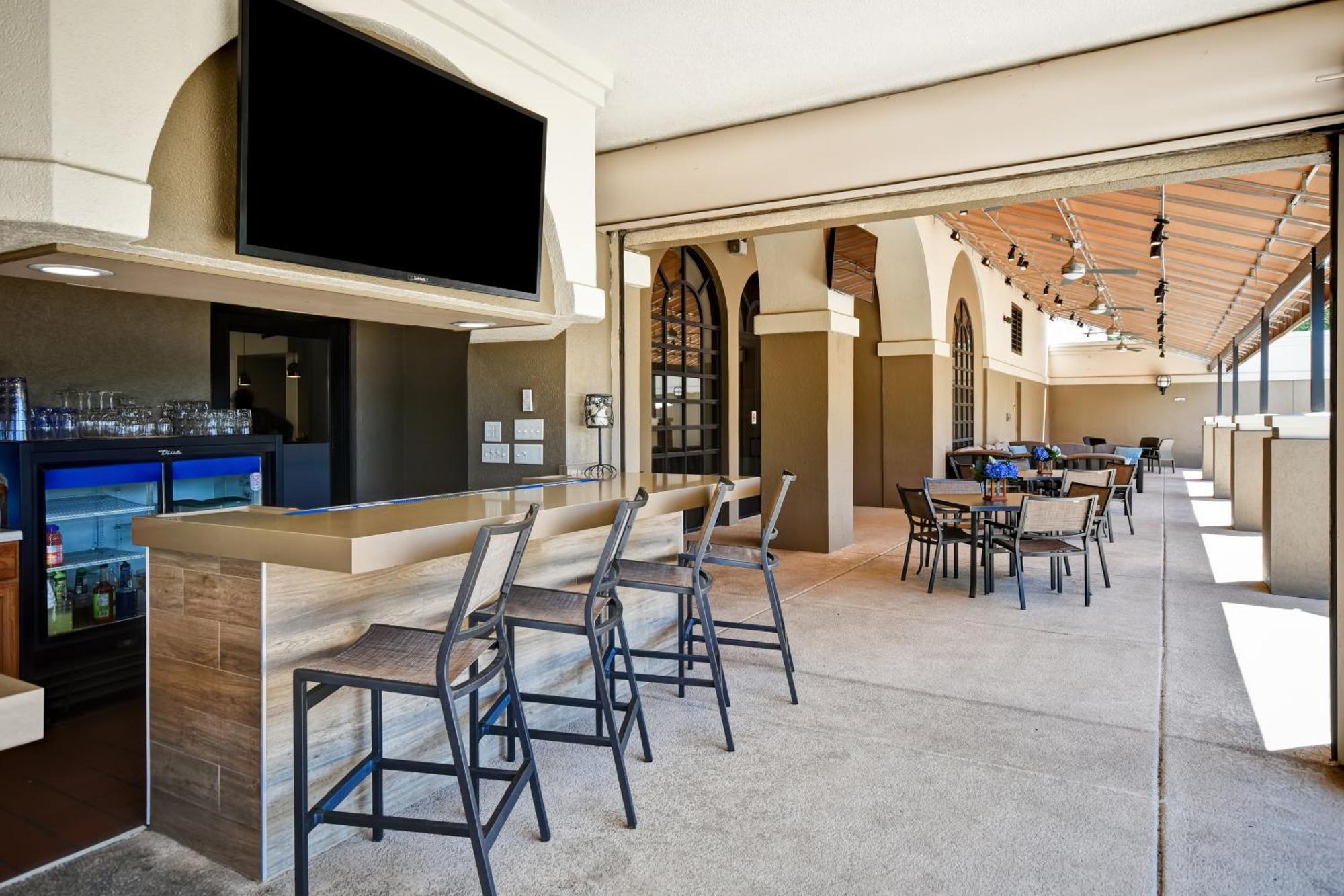 Embassy Suites Greenville Golf Resort&Conference Center Extérieur photo