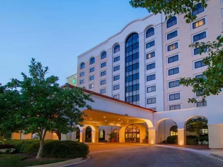 Embassy Suites Greenville Golf Resort&Conference Center Extérieur photo