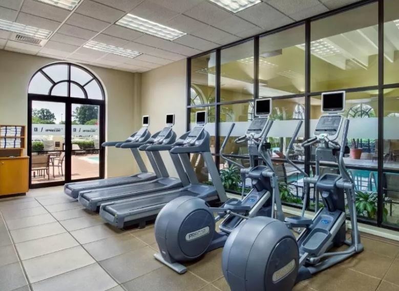 Embassy Suites Greenville Golf Resort&Conference Center Extérieur photo