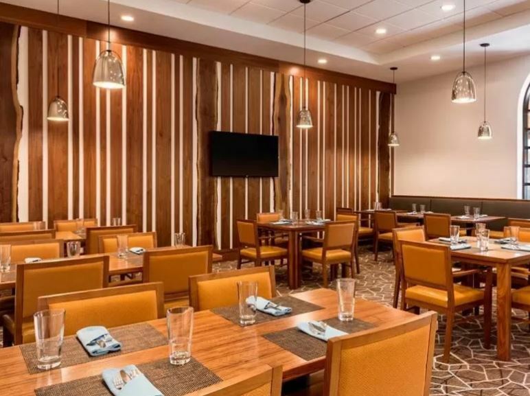 Embassy Suites Greenville Golf Resort&Conference Center Extérieur photo